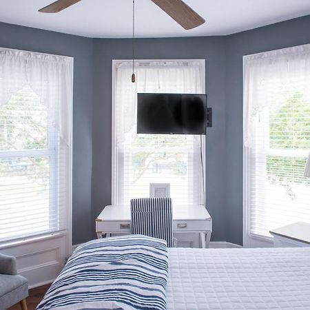 Pecan Tree Inn Beaufort Екстериор снимка