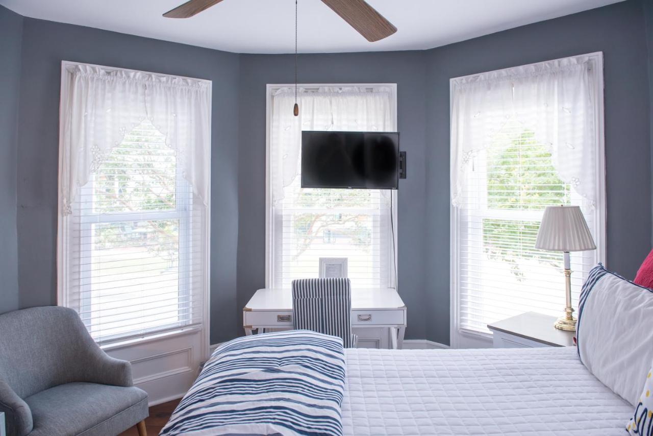 Pecan Tree Inn Beaufort Екстериор снимка