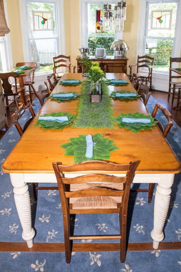 Pecan Tree Inn Beaufort Екстериор снимка