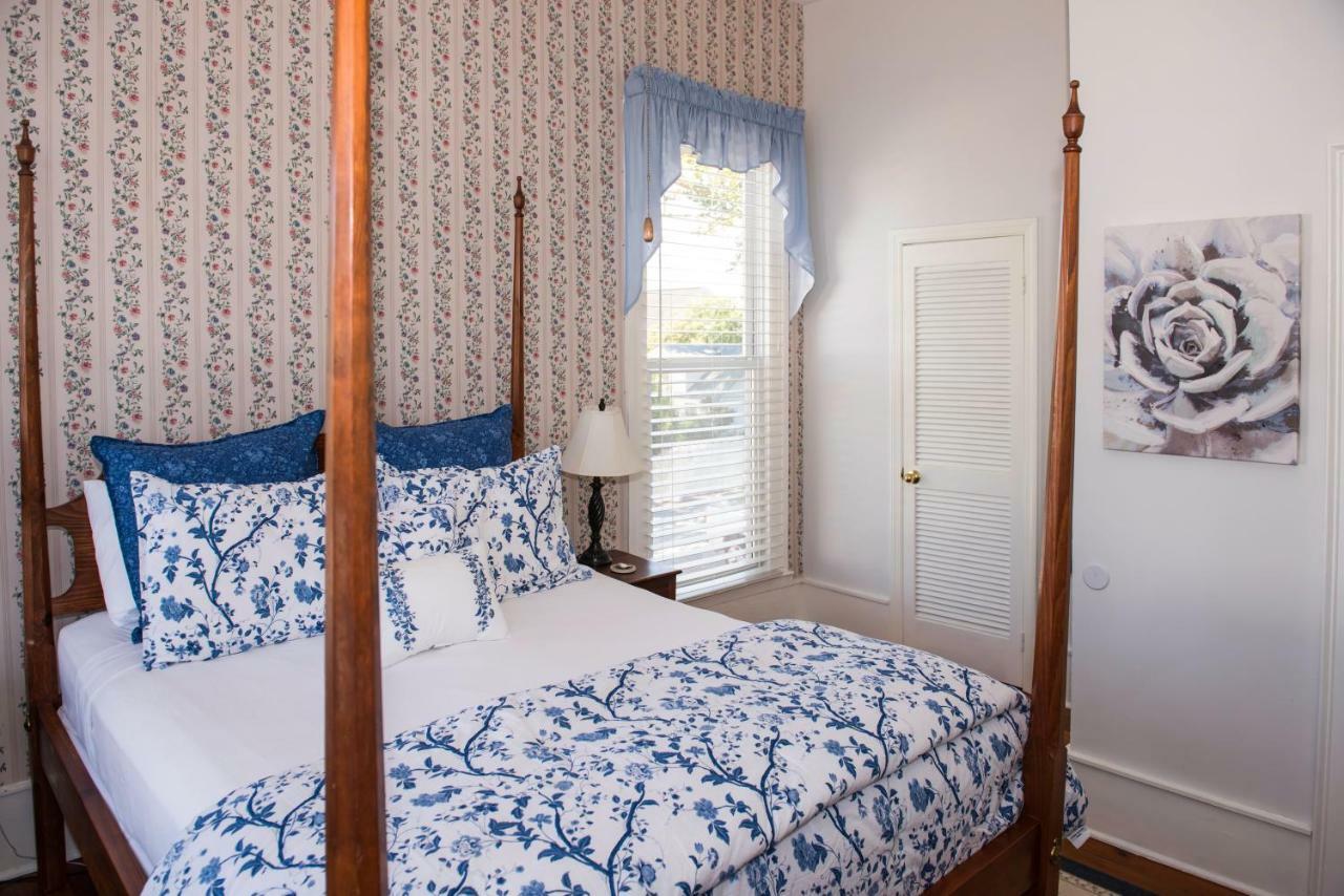 Pecan Tree Inn Beaufort Екстериор снимка